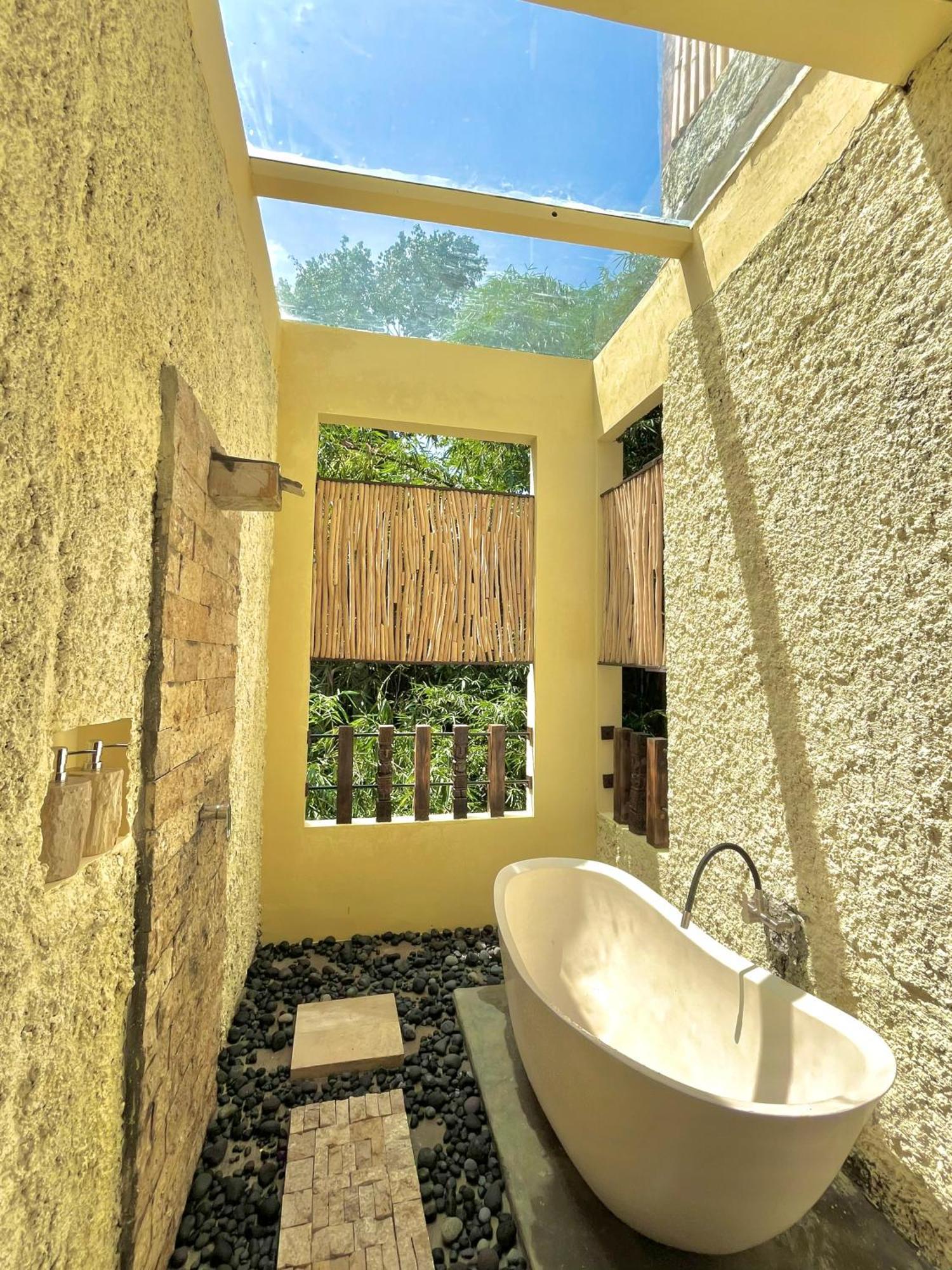 Bamboo Oasis Hotel Убуд Екстериор снимка